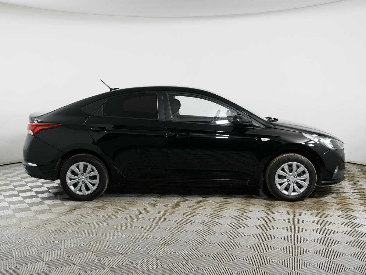 Купить Hyundai Solaris, 2021, 73 152 км, фото №4