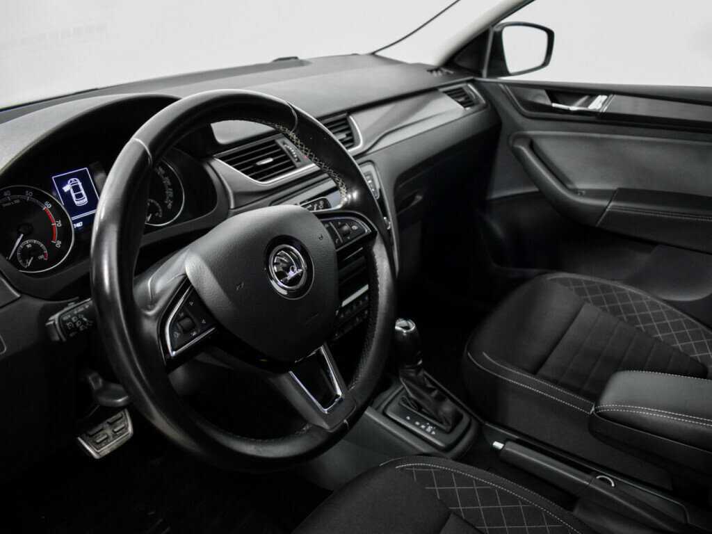 Купить Skoda Rapid, 2017, 97 486 км, фото №9