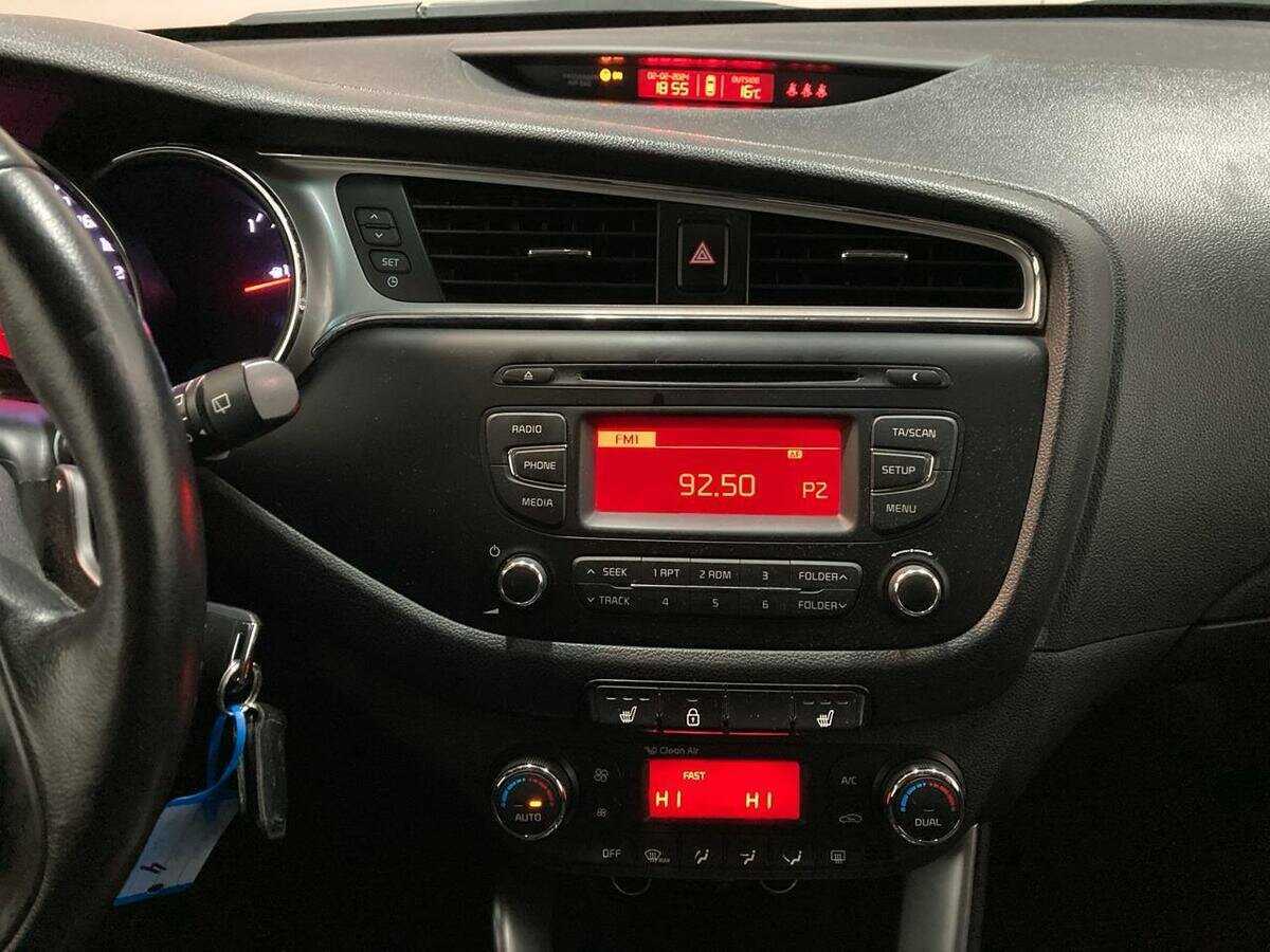 Купить Kia Ceed, 2015, 83 100 км, фото №14