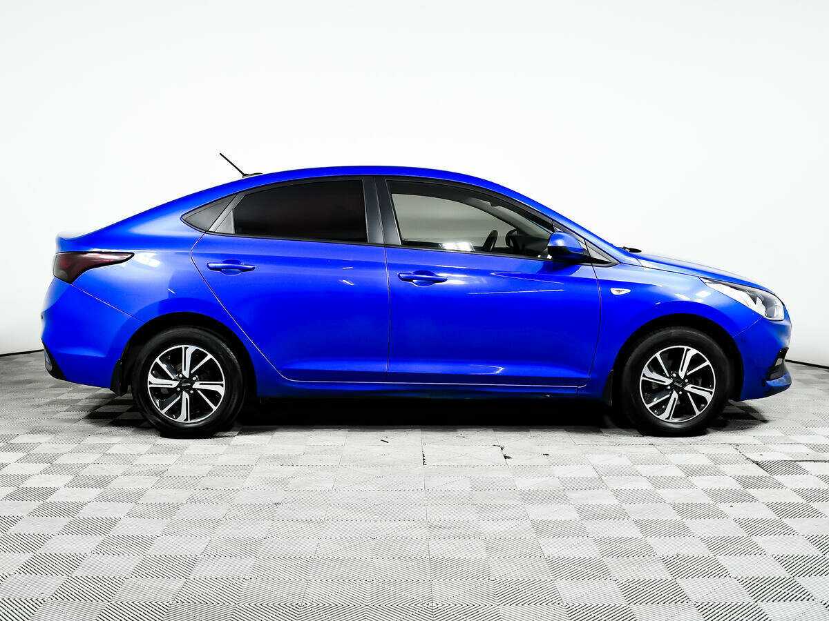 Купить Hyundai Solaris, 2018, 98 959 км, фото №4