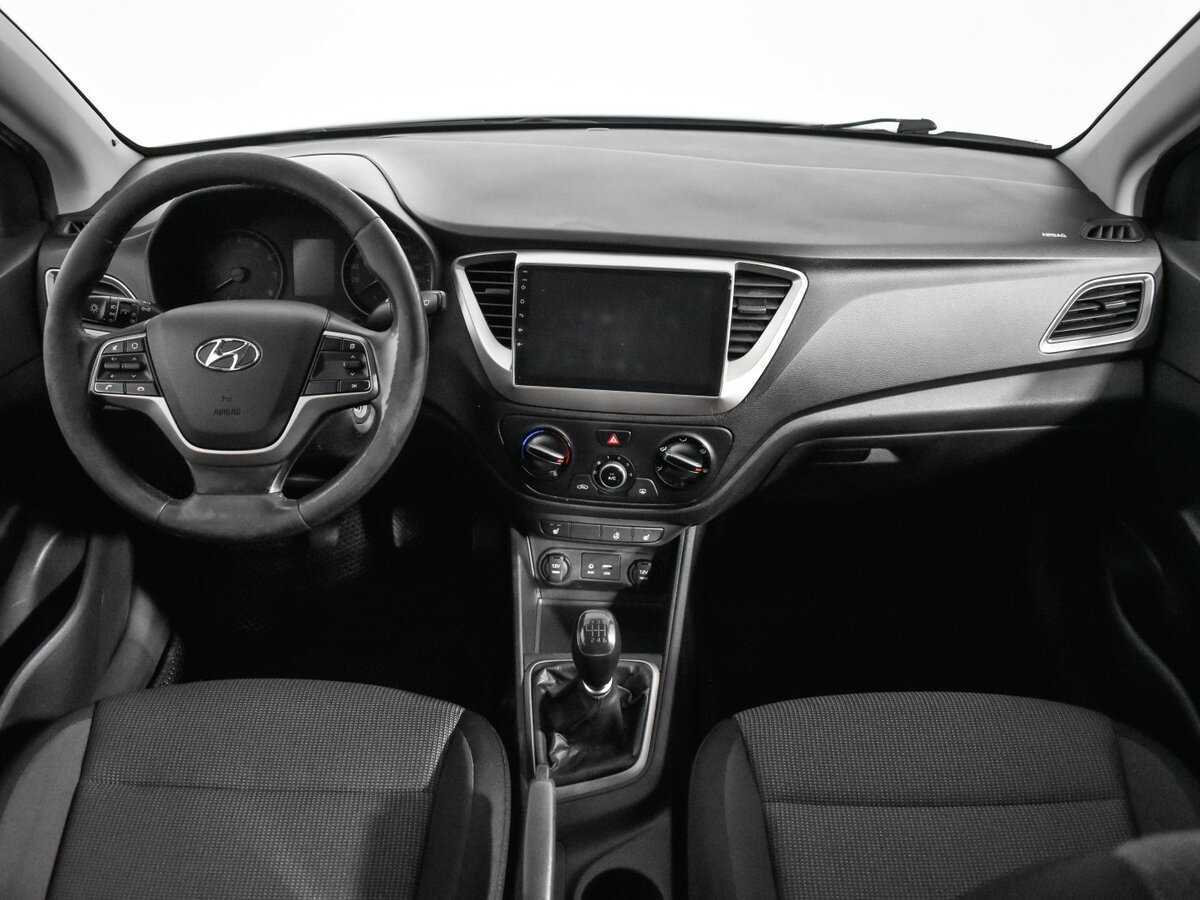 Купить Hyundai Solaris, 2017, 347 550 км, фото №12
