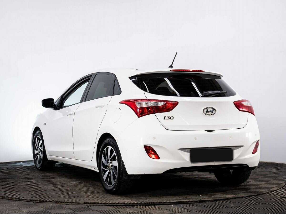 Купить Hyundai i30, 2013, 177 420 км, фото №4