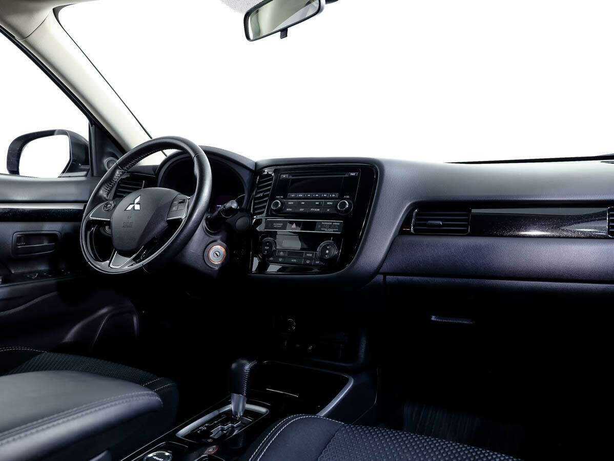 Купить Mitsubishi Outlander, 2018, 94 398 км, фото №9