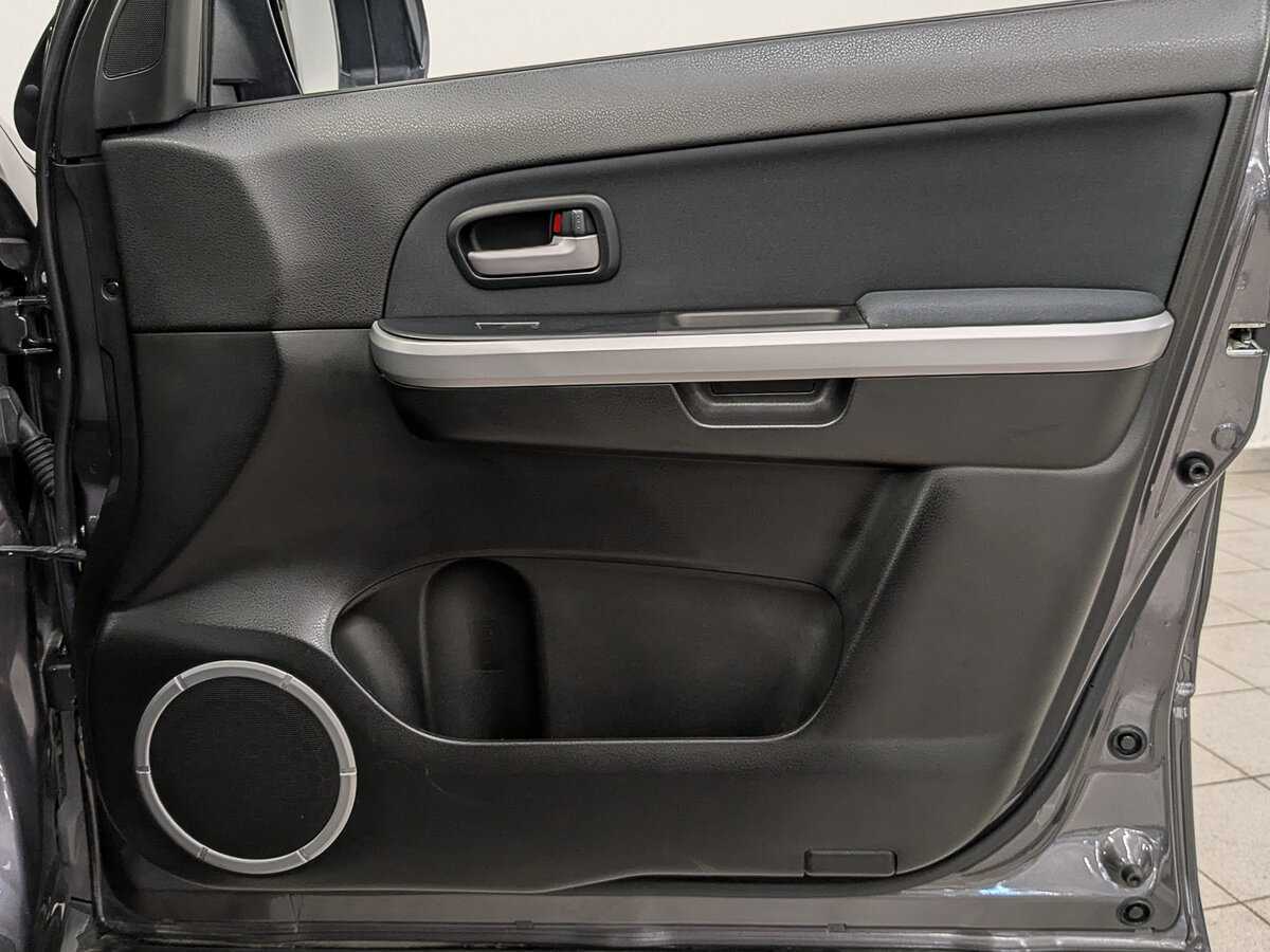 Купить Suzuki Grand Vitara, 2013, 133 636 км, фото №25