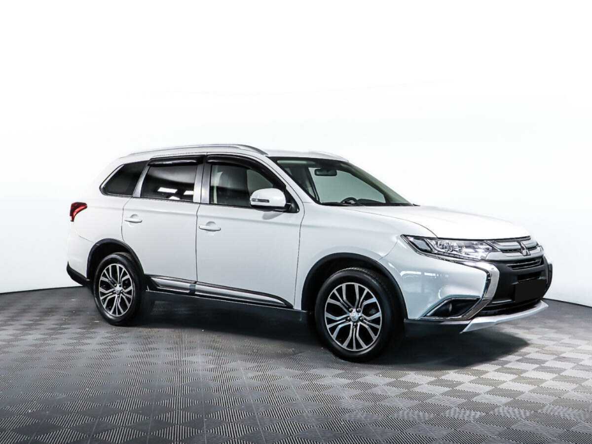 Купить Mitsubishi Outlander, 2017, 73 813 км, фото №3