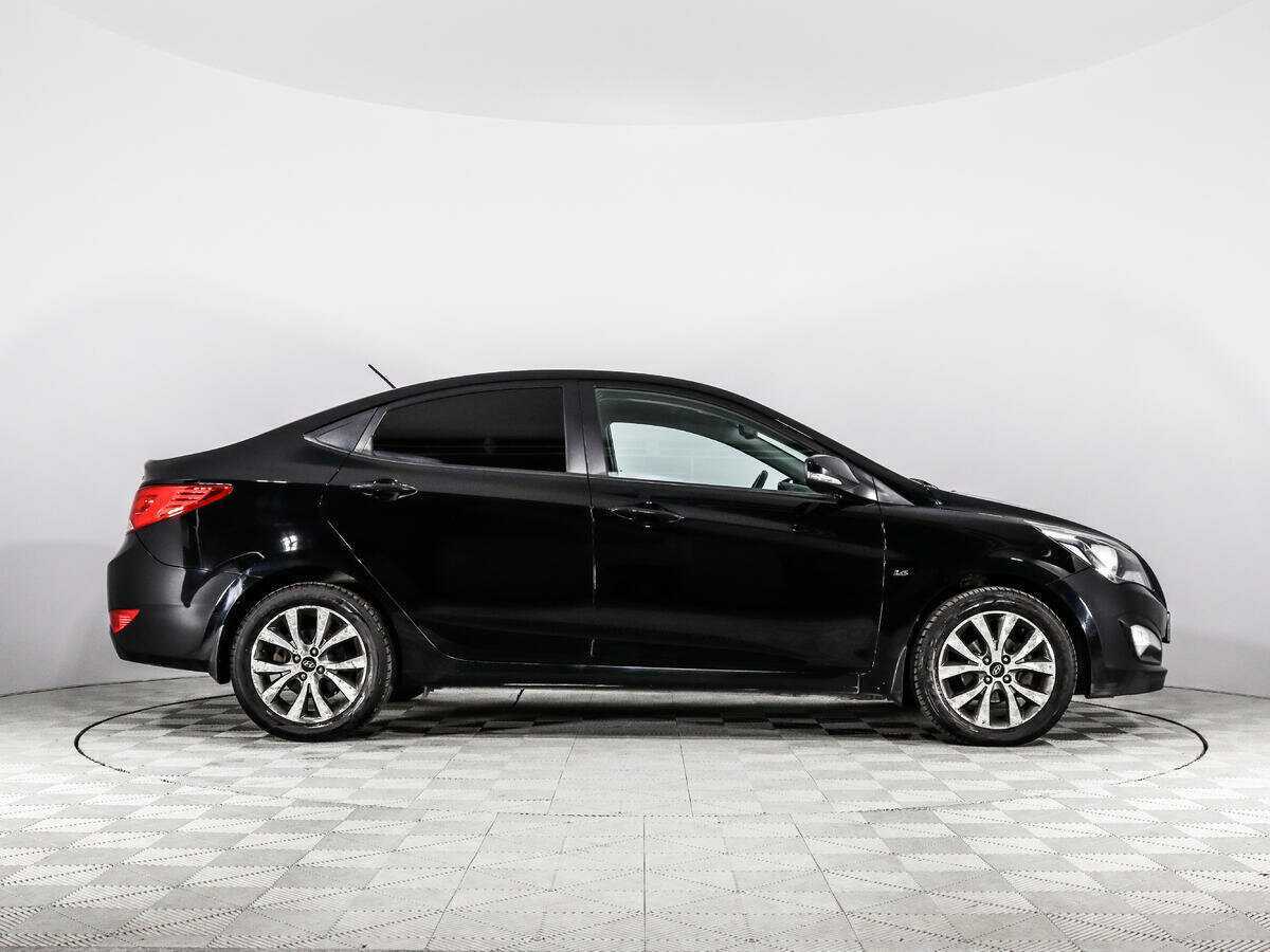 Купить Hyundai Solaris, 2015, 125 082 км, фото №4