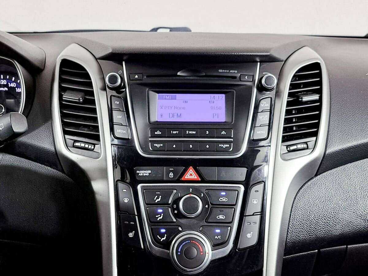 Купить Hyundai i30, 2012, 114 000 км, фото №13