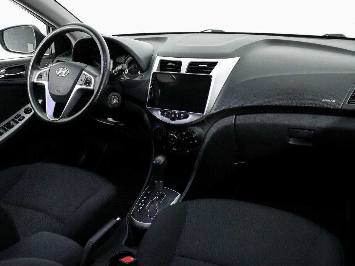 Купить Hyundai Solaris, 2012, 171 656 км, фото №9