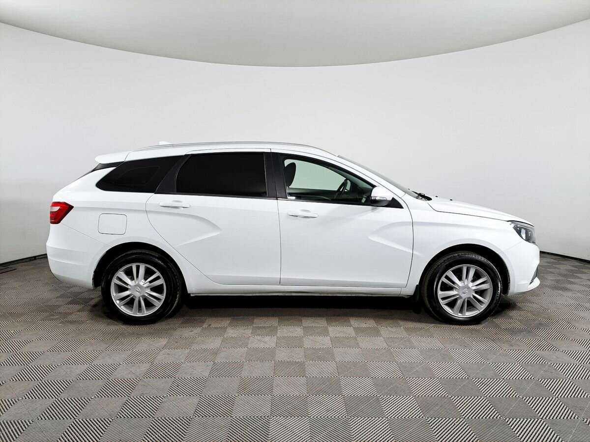 Купить Lada (ВАЗ) Vesta SW, 2018, 139 100 км, фото №4