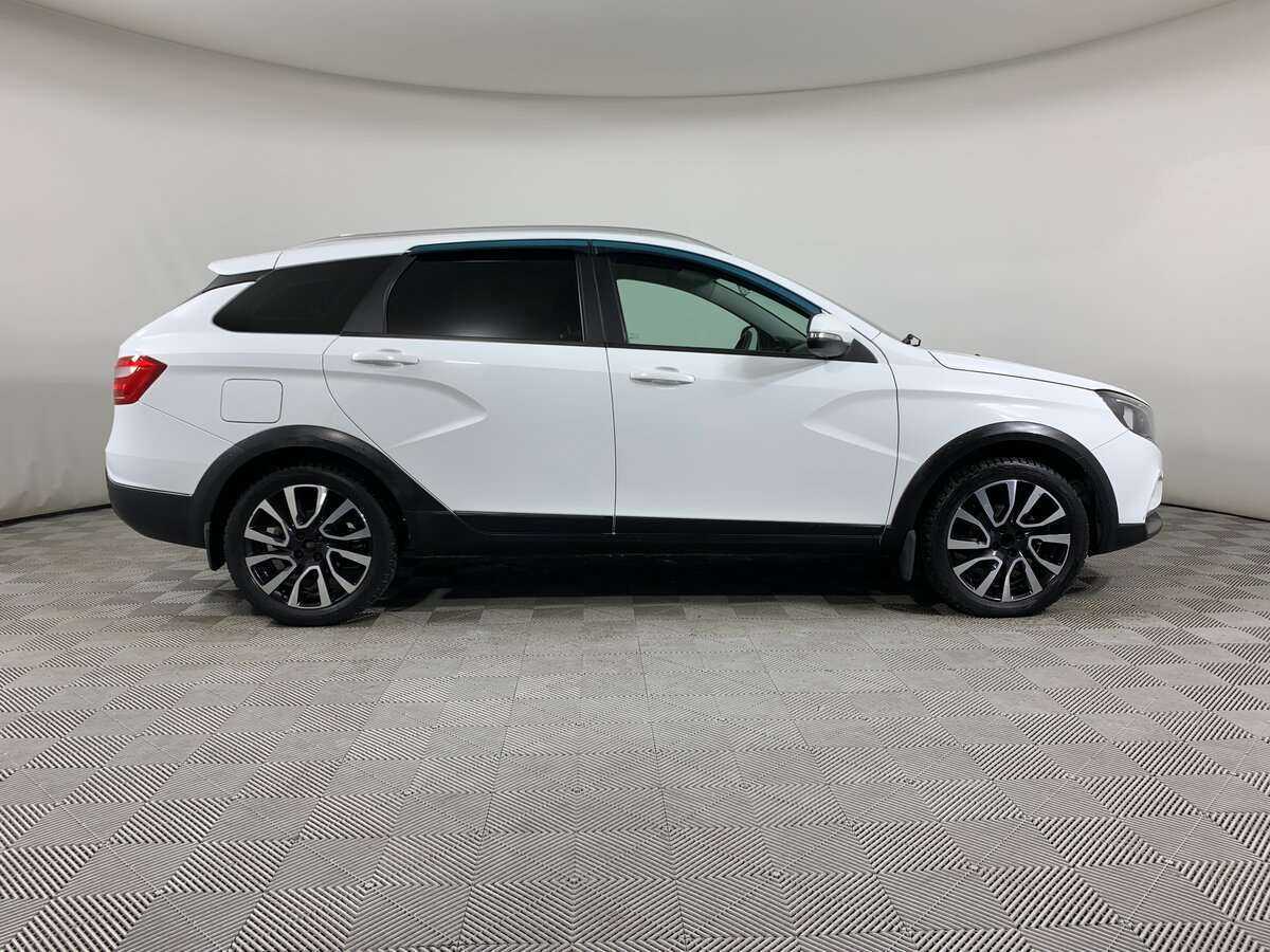 Купить Lada (ВАЗ) Vesta SW Cross, 2018, 162 699 км, фото №4