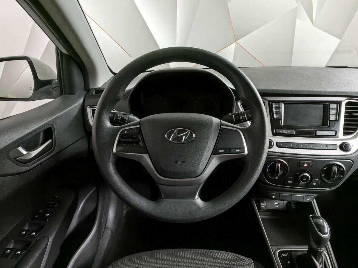 Купить Hyundai Solaris, 2019, 121 640 км, фото №15