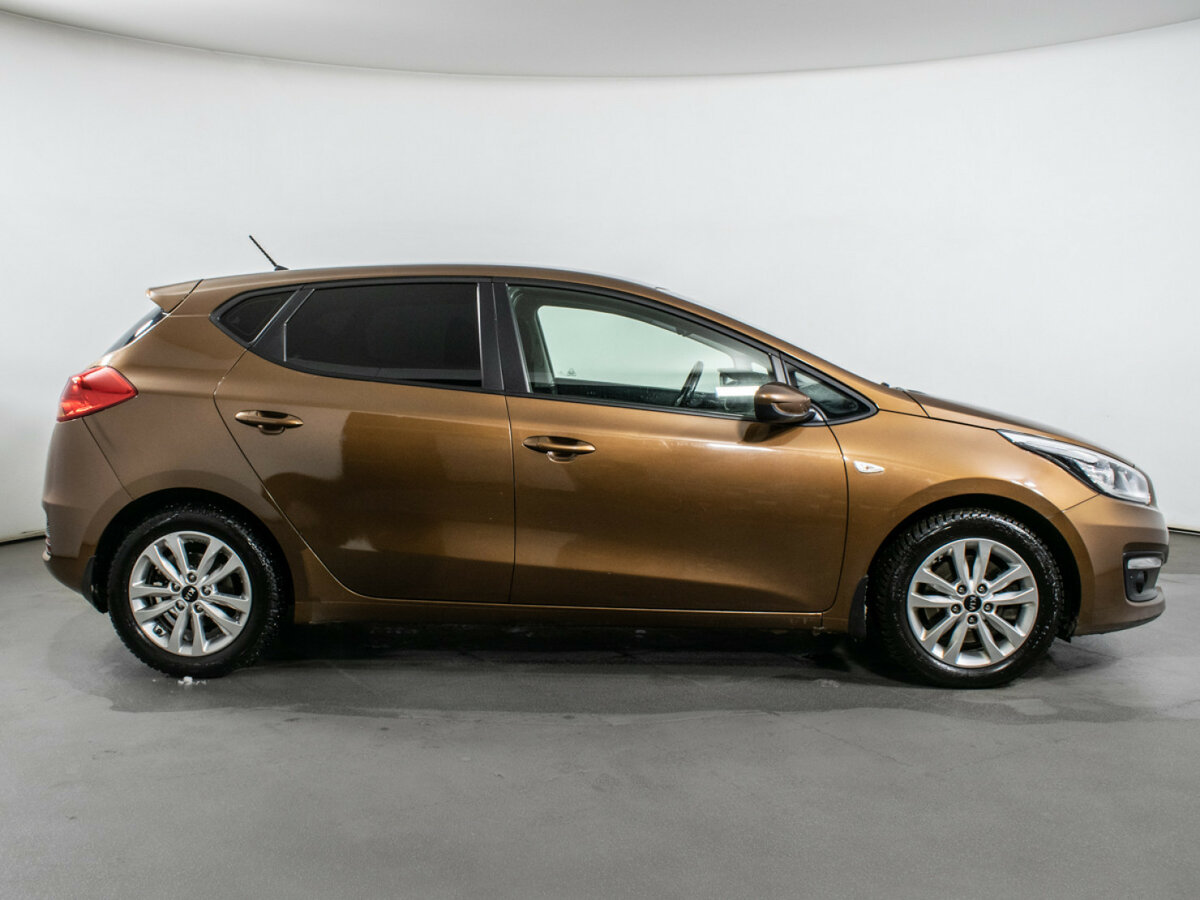 Купить Kia Ceed II Рестайлинг, 2016, 109 000 км, фото №4