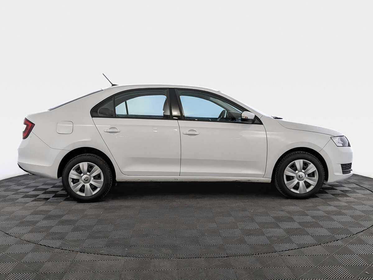 Купить Skoda Rapid, 2018, 119 557 км, фото №4