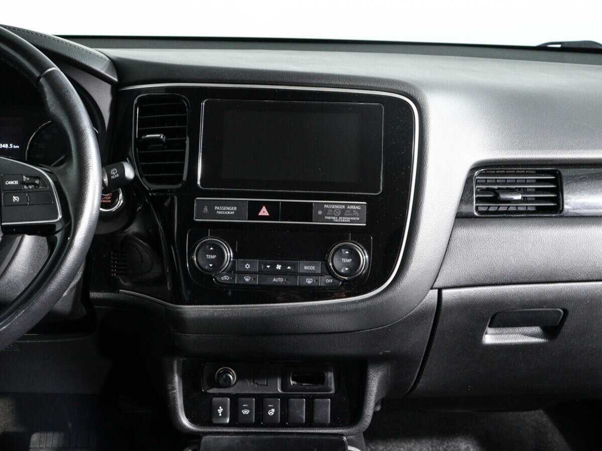 Купить Mitsubishi Outlander, 2018, 60 120 км, фото №13