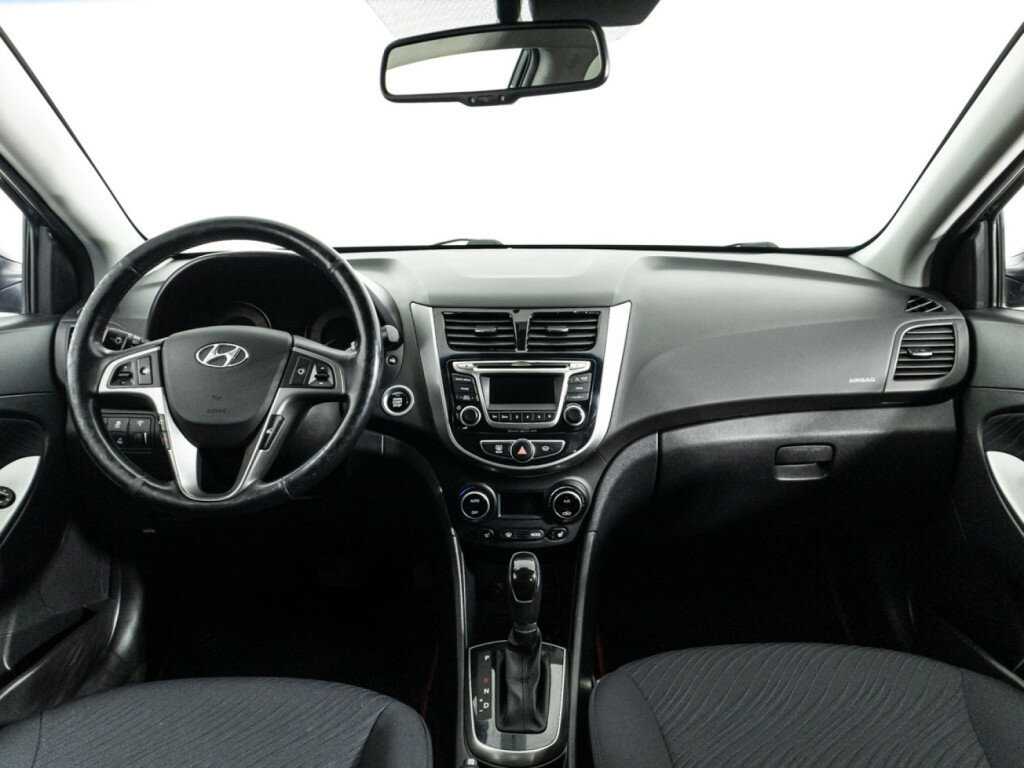 Купить Hyundai Solaris, 2015, 127 927 км, фото №13