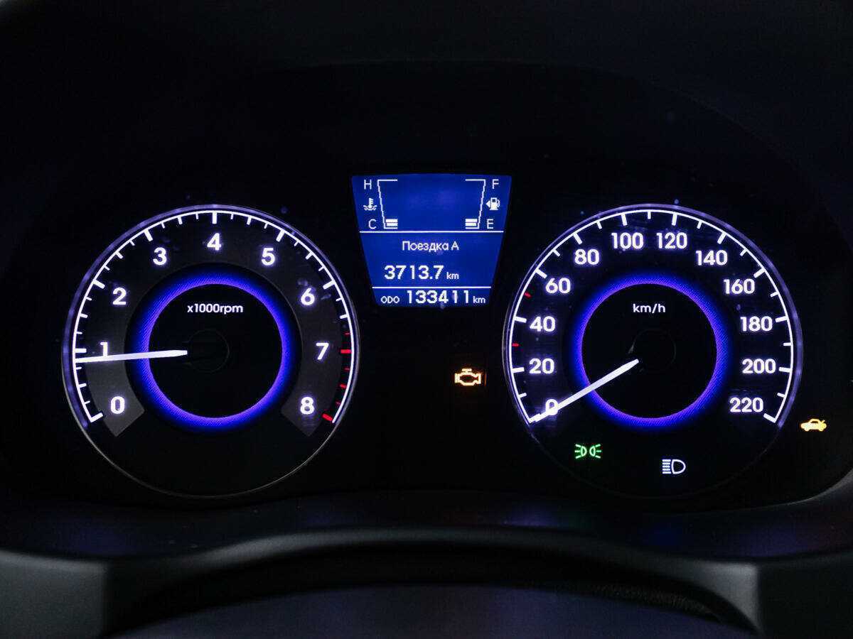 Купить Hyundai Solaris, 2012, 133 410 км, фото №11