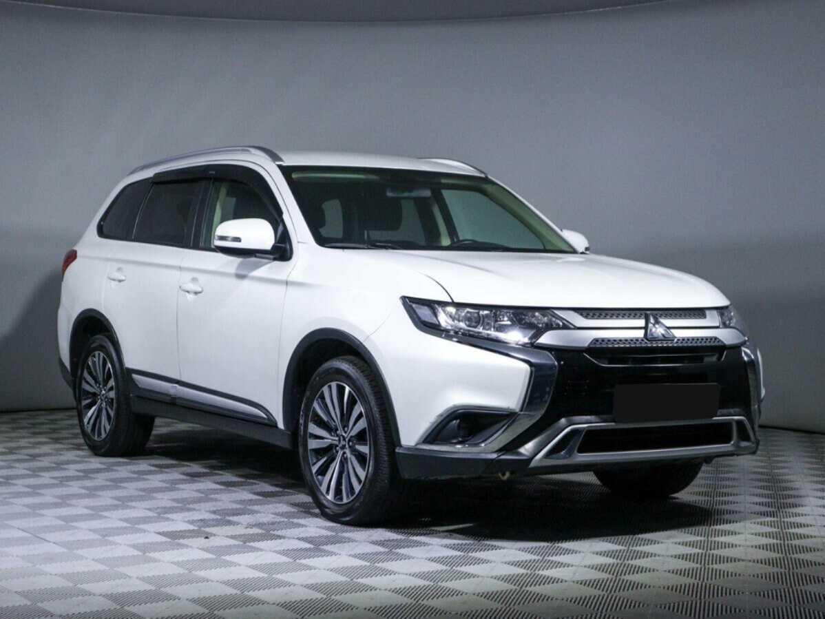 Купить Mitsubishi Outlander, 2018, 60 120 км, фото №3