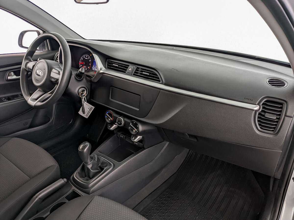 Купить Kia Rio, 2021, 61 000 км, фото №11