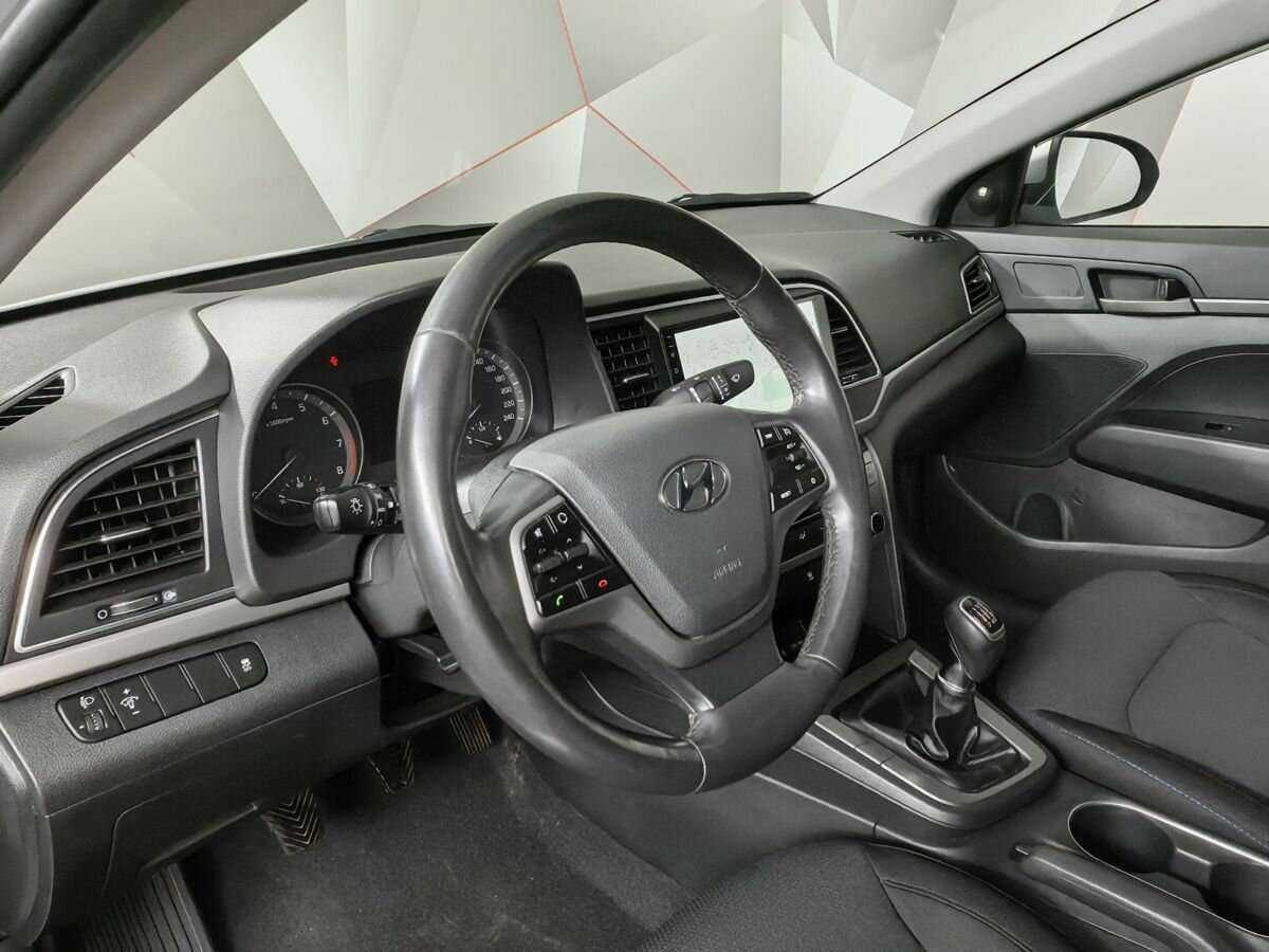 Купить Hyundai Elantra, 2018, 191 898 км, фото №13