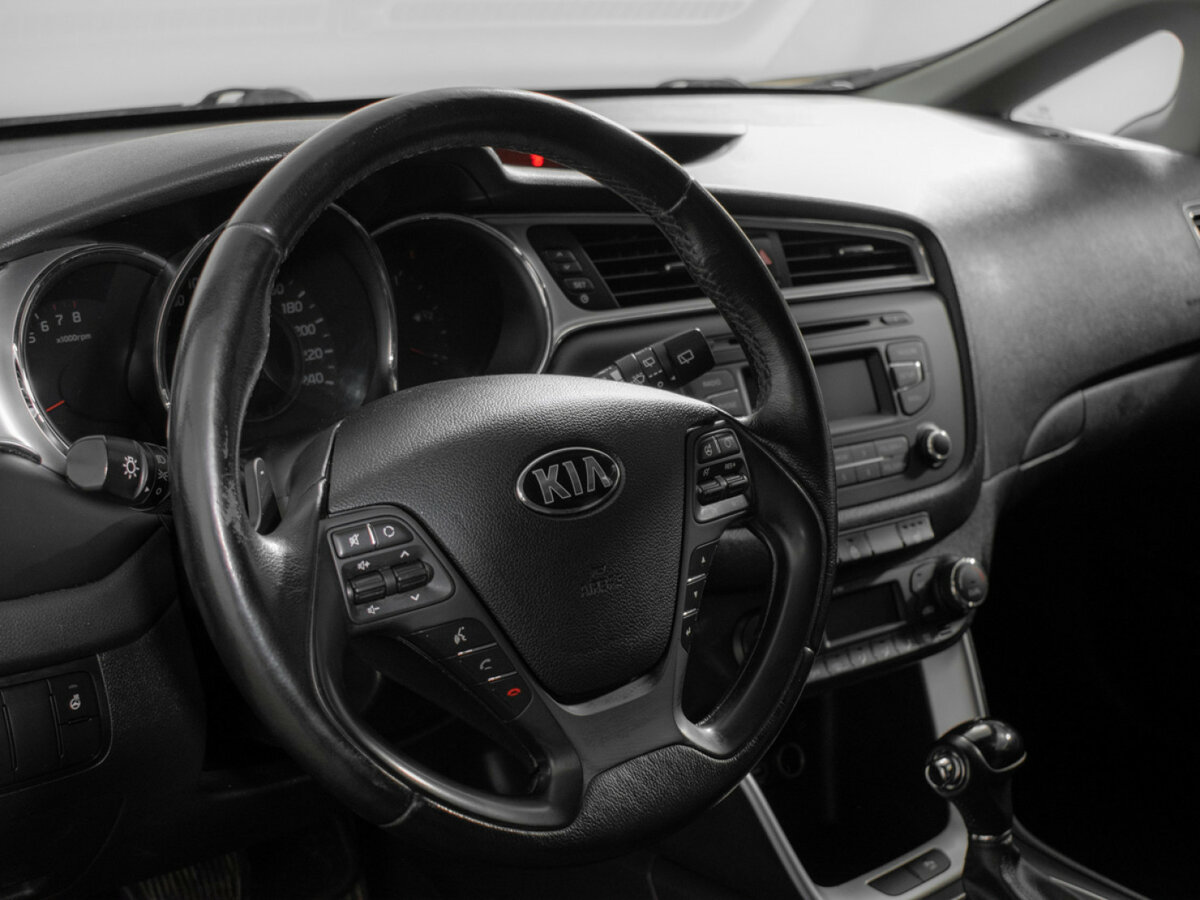 Купить Kia Ceed II Рестайлинг, 2016, 109 000 км, фото №13