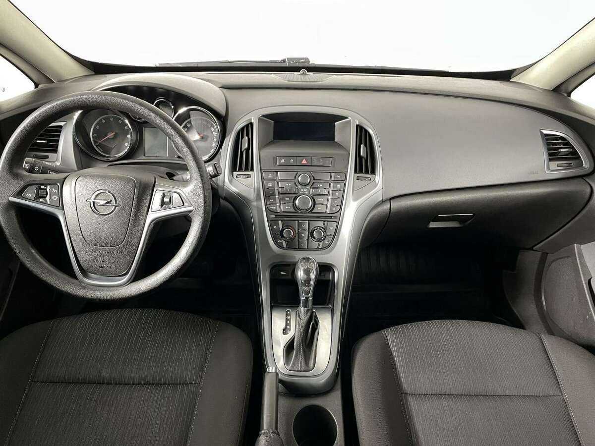 Купить Opel Astra GTC, 2013, 138 930 км, фото №7