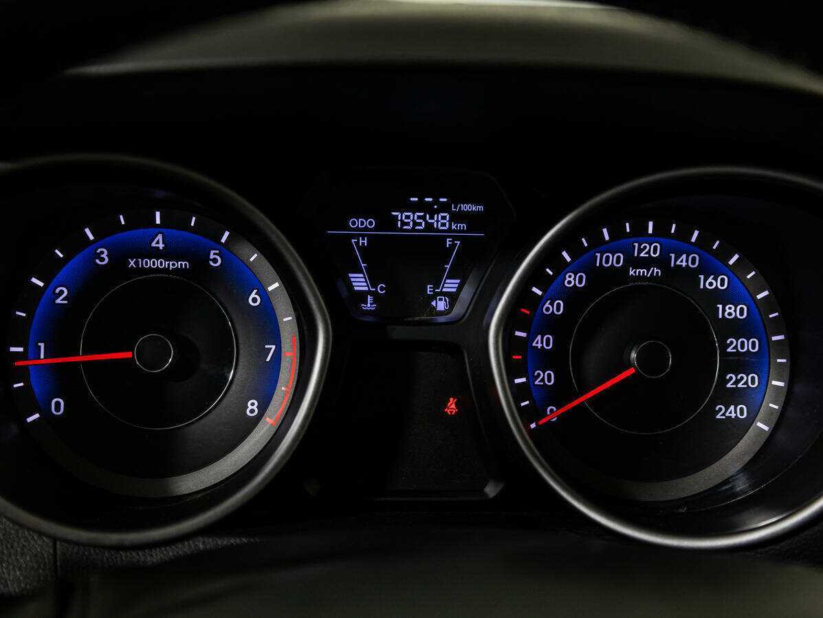 Купить Hyundai Elantra, 2013, 79 546 км, фото №12