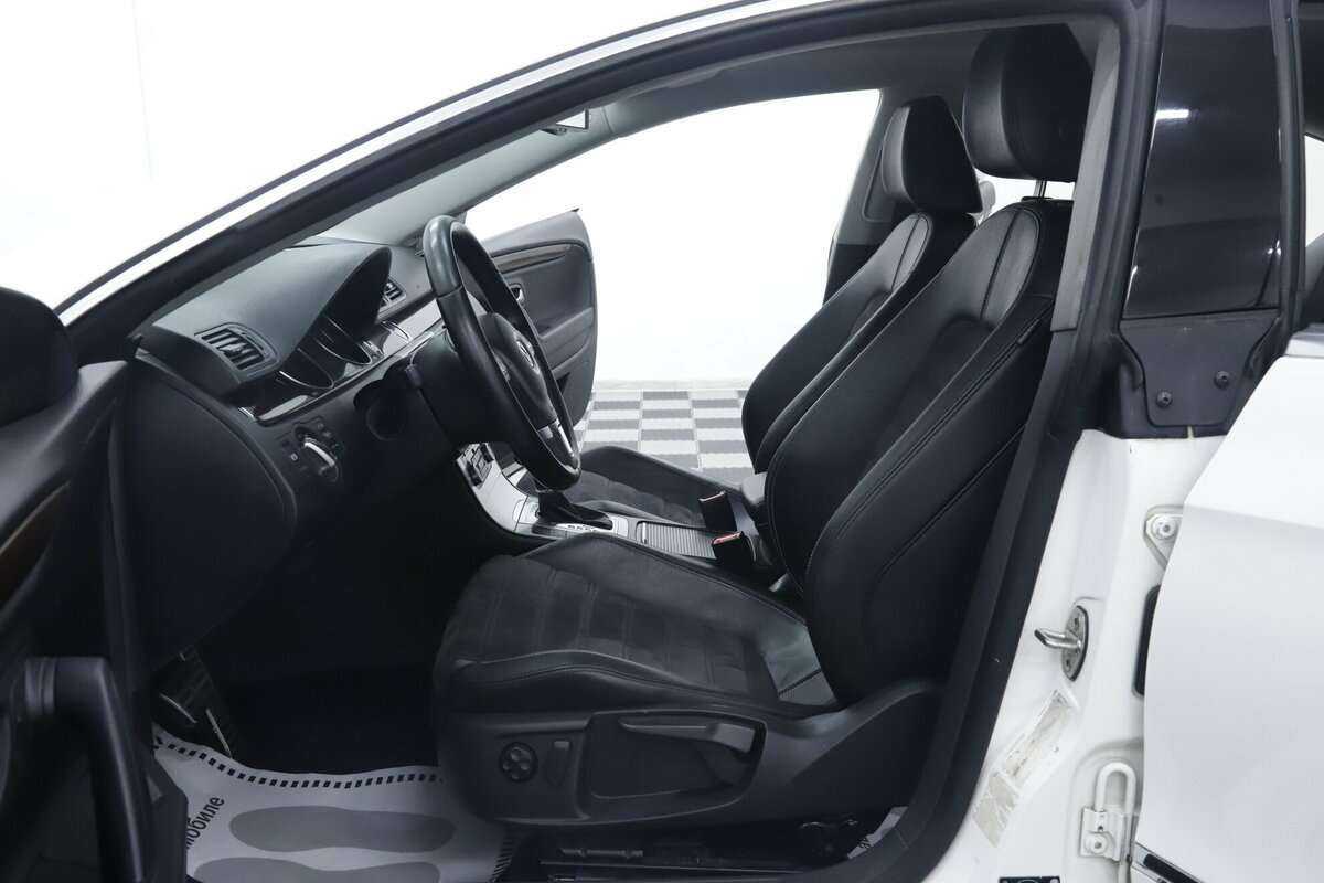 Купить Volkswagen Passat CC, 2012, 131 000 км, фото №7