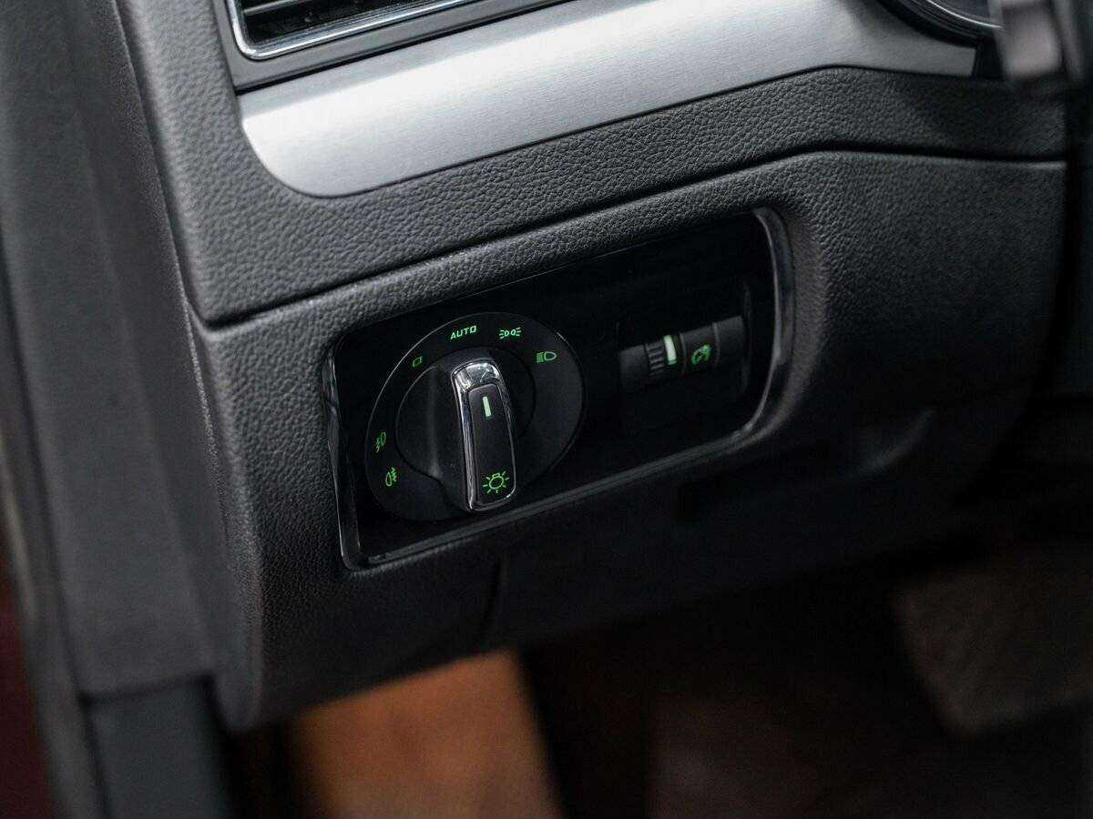 Купить Skoda Superb DSG, 2014, 166 121 км, фото №18