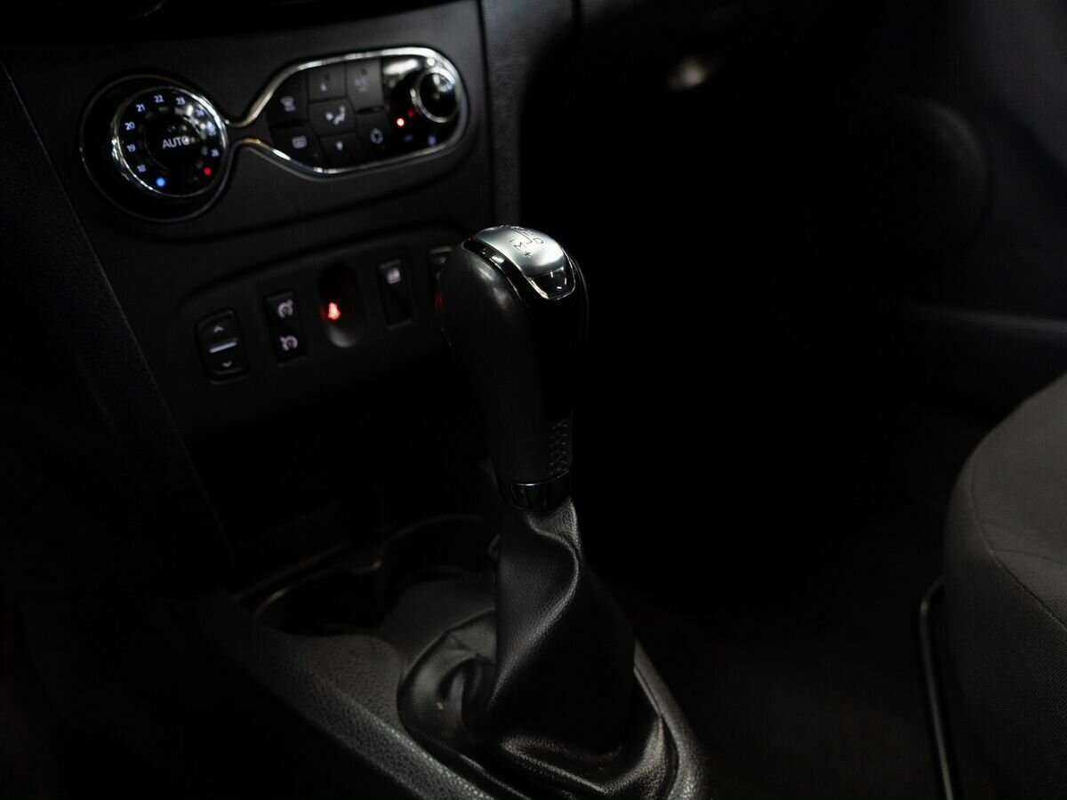 Купить Renault Sandero Stepway, 2018, 86 000 км, фото №11