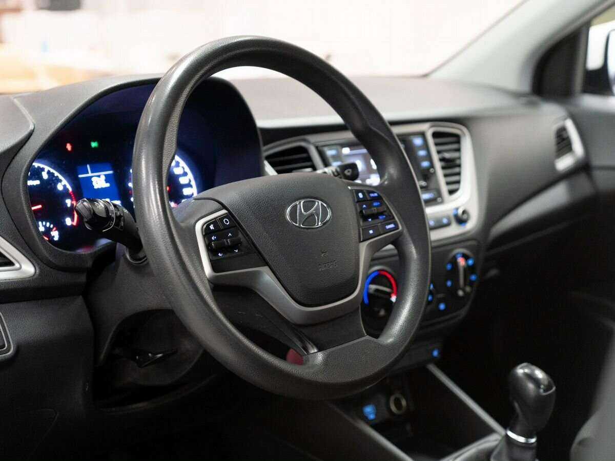 Купить Hyundai Solaris, 2019, 80 089 км, фото №5