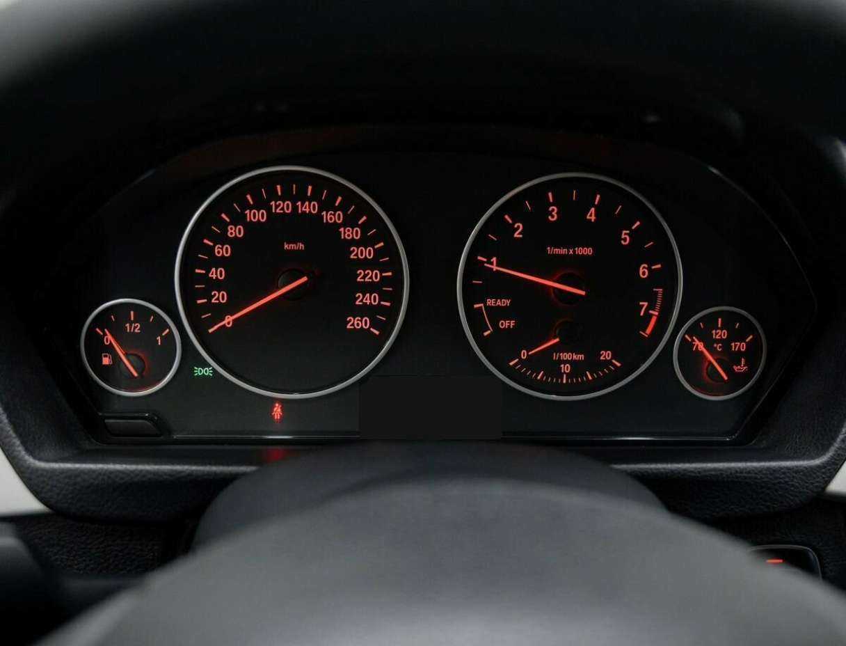 Купить BMW 3 серии 318i, 2016, 188 888 км, фото №25