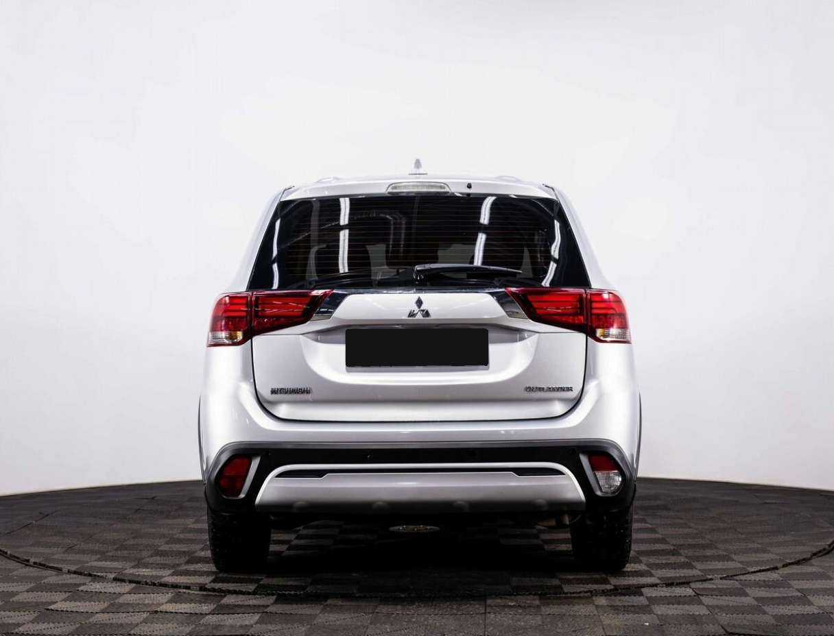 Купить Mitsubishi Outlander, 2019, 135 000 км, фото №5