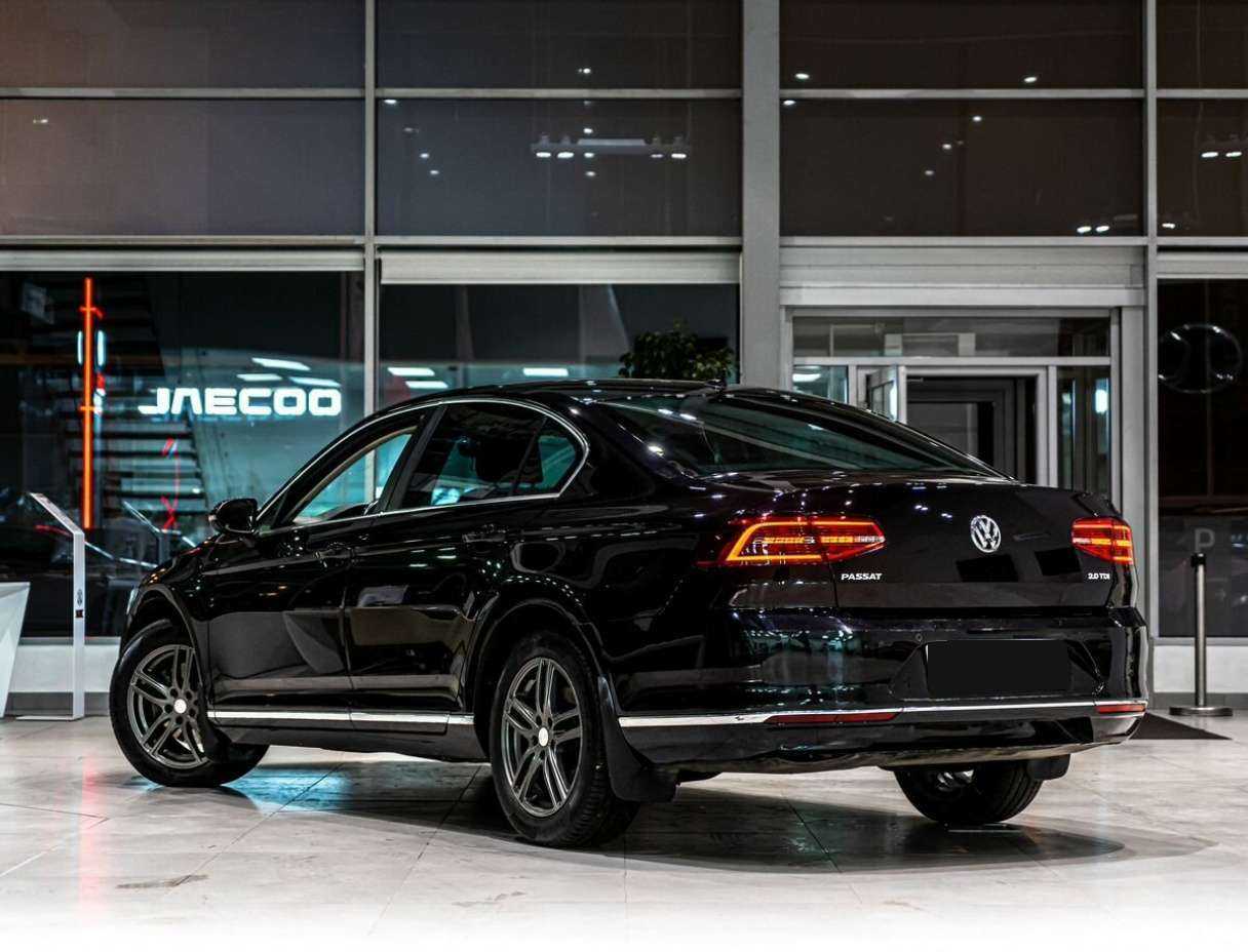 Купить Volkswagen Passat DSG6, 2017, 161 748 км, фото №4