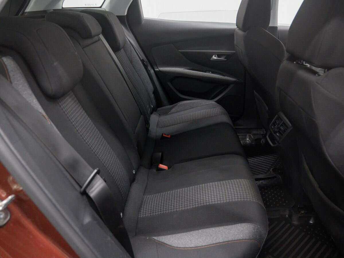 Купить Peugeot 3008, 2018, 55 000 км, фото №9