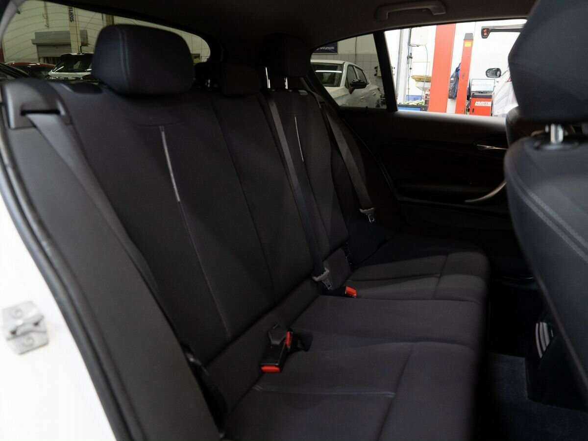 Купить BMW 1 серии 116i, 2014, 141 216 км, фото №8