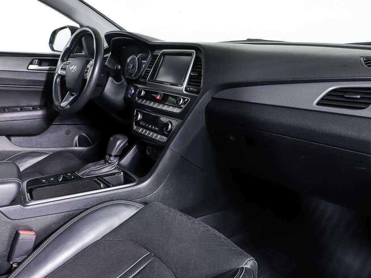 Купить Hyundai Sonata, 2017, 133 638 км, фото №9