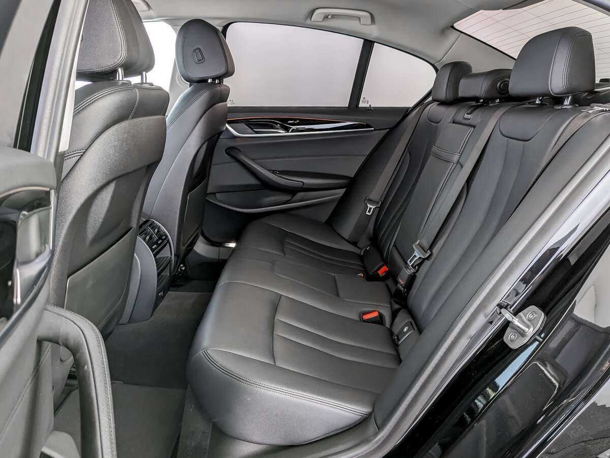 Купить BMW 5 серии 520d, 2018, 266 277 км, фото №8