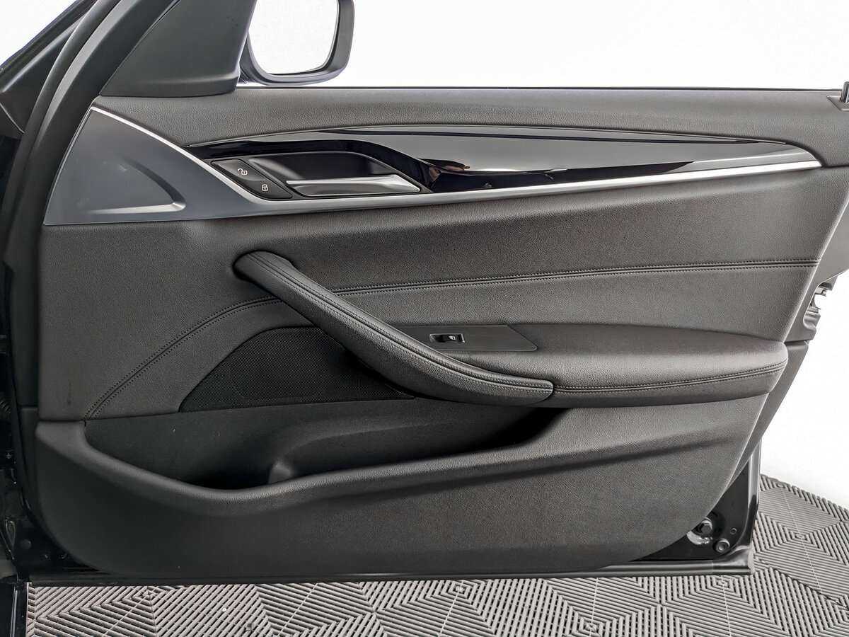 Купить BMW 5 серии 520d, 2018, 266 277 км, фото №20