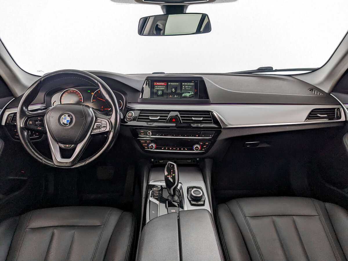 Купить BMW 5 серии 520i, 2018, 212 355 км, фото №12