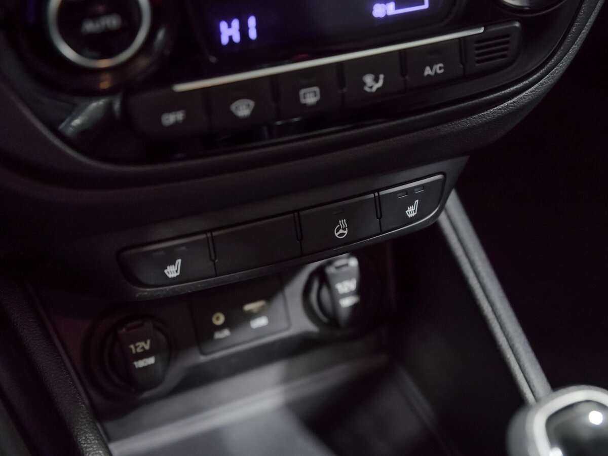 Купить Hyundai Solaris, 2018, 158 000 км, фото №11