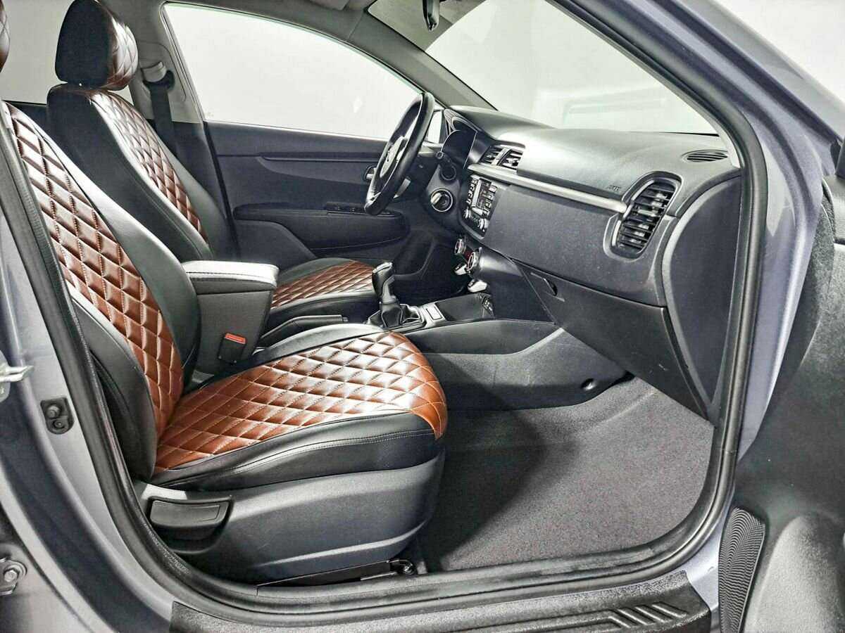 Купить Kia Rio, 2017, 111 000 км, фото №9
