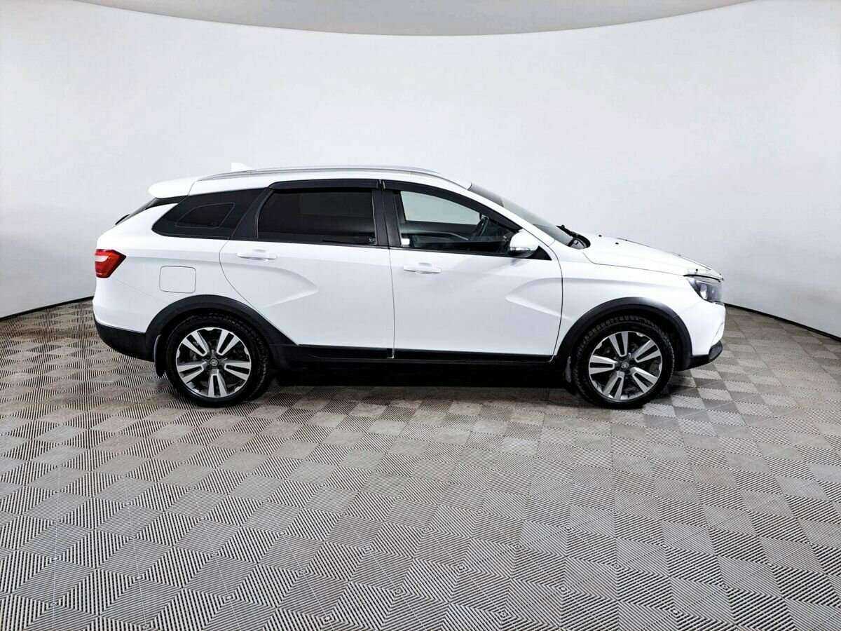 Купить Lada (ВАЗ) Vesta SW Cross, 2019, 78 401 км, фото №4
