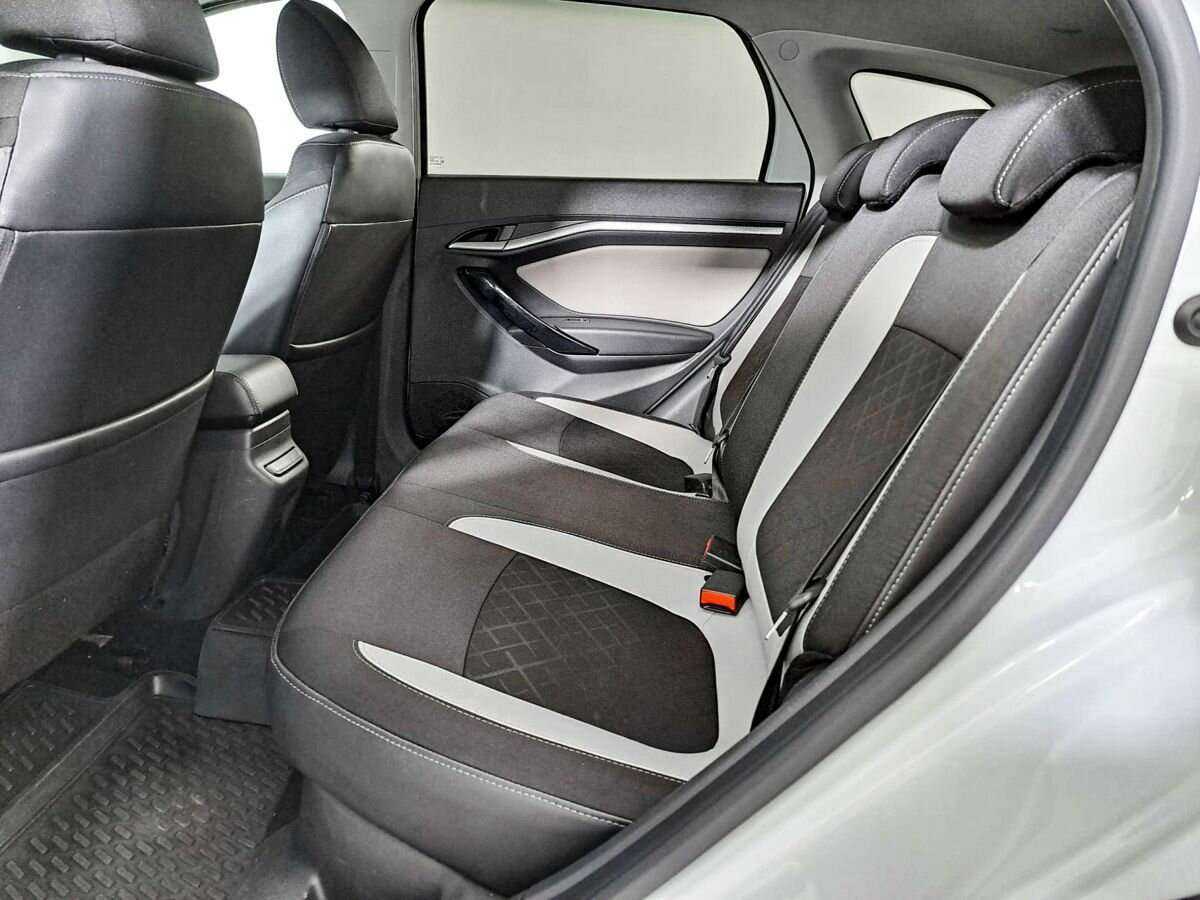 Купить Lada (ВАЗ) Vesta SW Cross, 2019, 78 401 км, фото №10