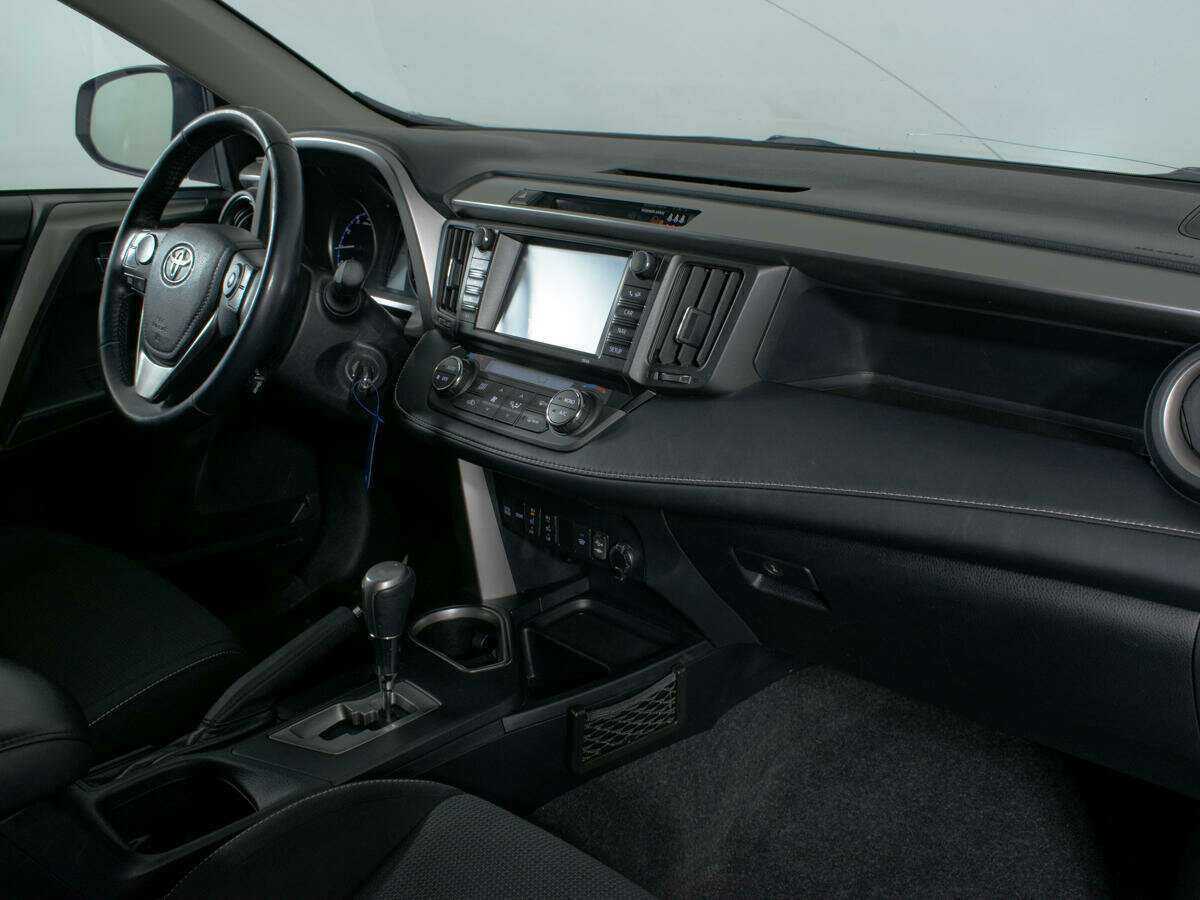 Купить Toyota RAV4, 2017, 142 159 км, фото №9