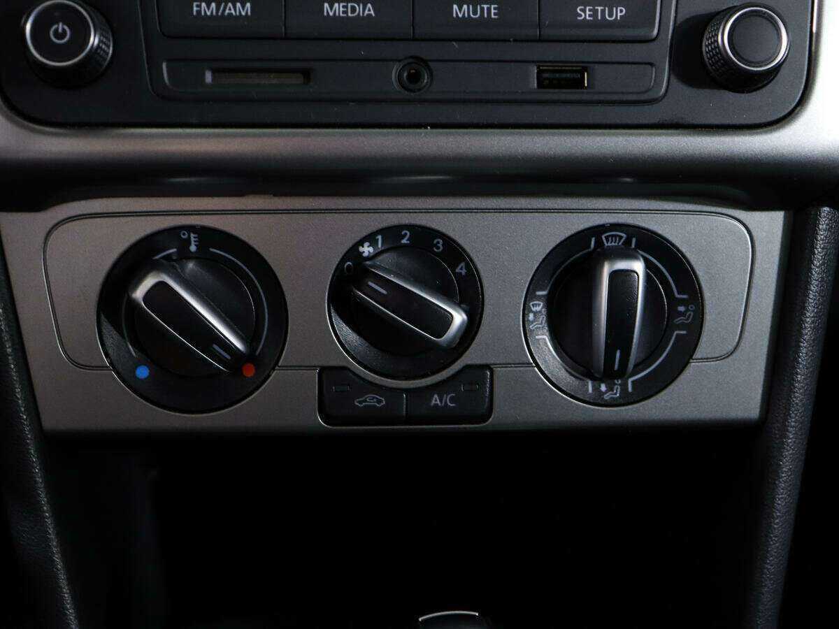 Купить Volkswagen Polo, 2019, 90 456 км, фото №17