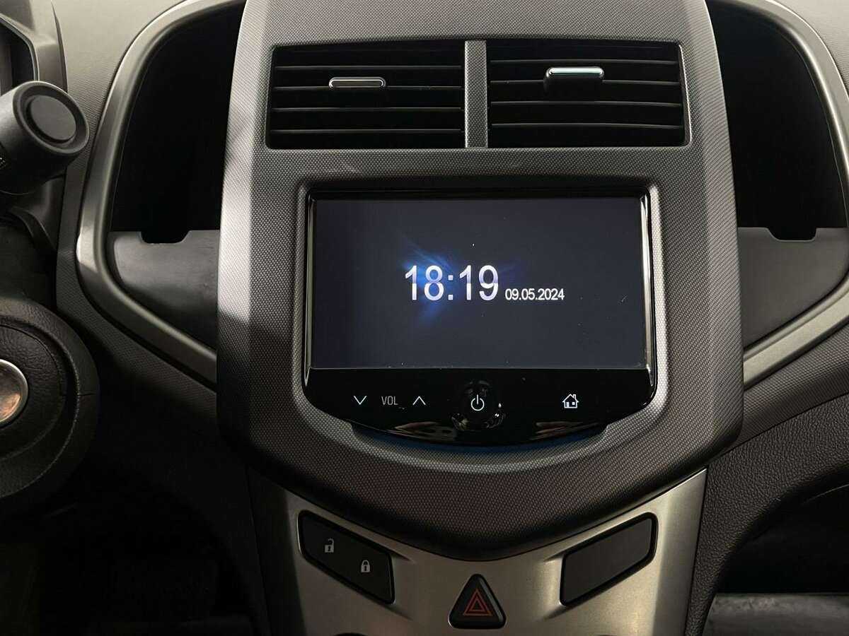 Купить Chevrolet Aveo, 2015, 103 623 км, фото №10