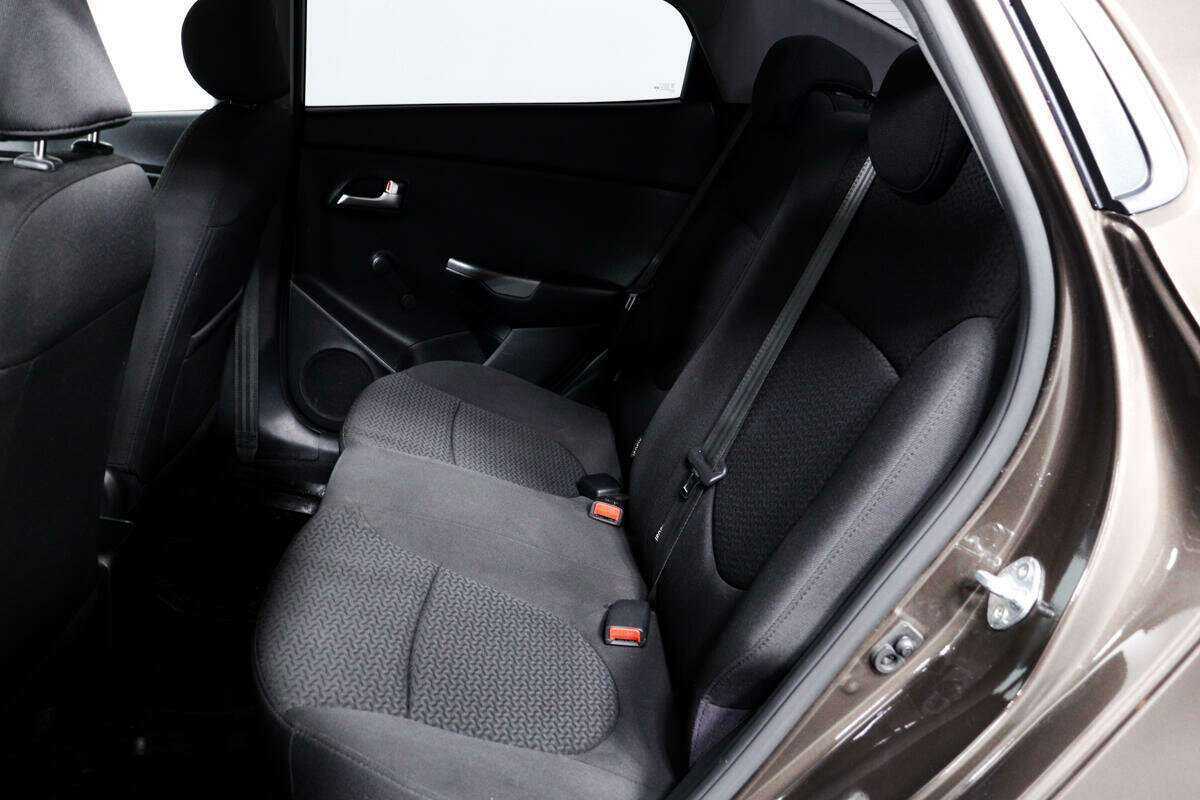 Купить Kia Rio, 2017, 133 583 км, фото №12