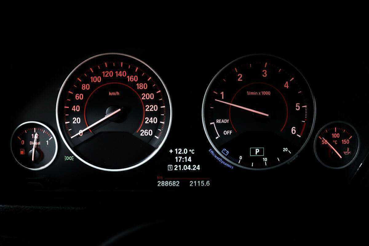 Купить BMW 3 серии 320d xDrive, 2013, 290 000 км, фото №10