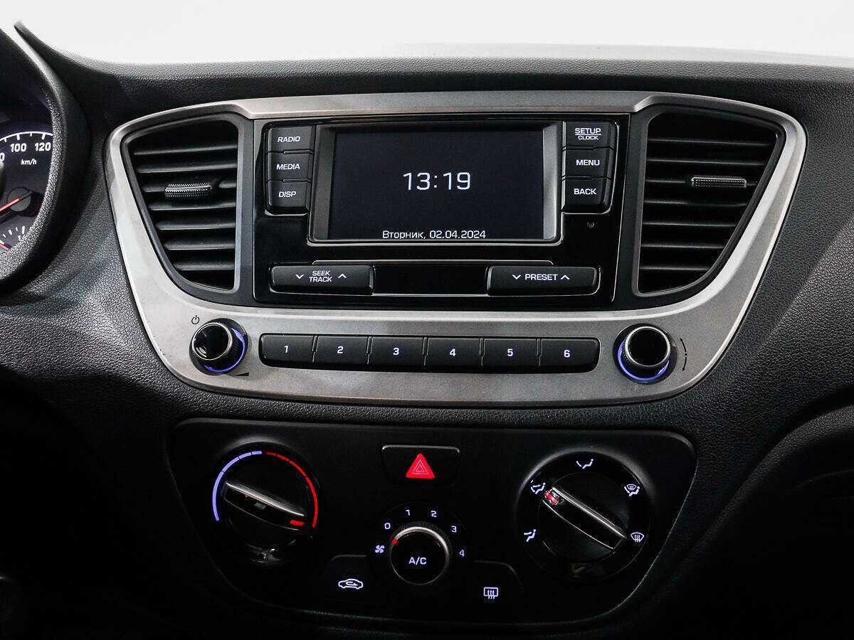 Купить Hyundai Solaris, 2019, 70 413 км, фото №11