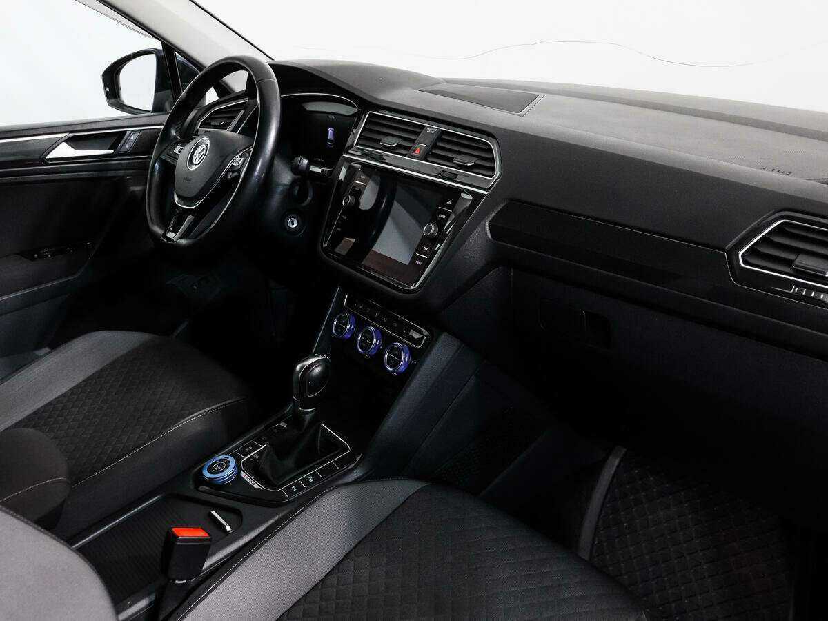 Купить Volkswagen Tiguan, 2017, 127 000 км, фото №9